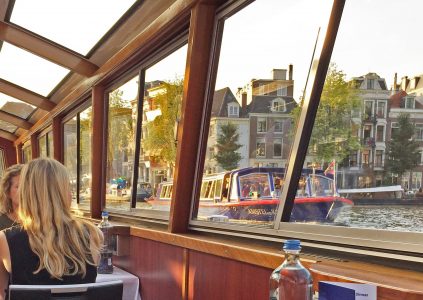 amsterdam canal cruise restaurant