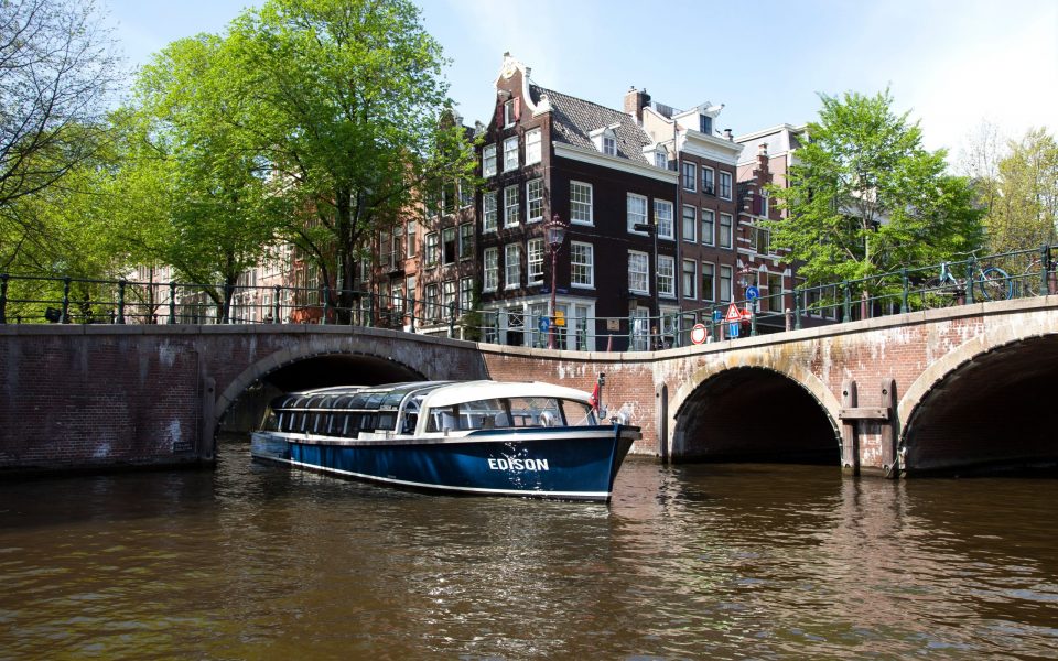 canal boat tour amsterdam lovers